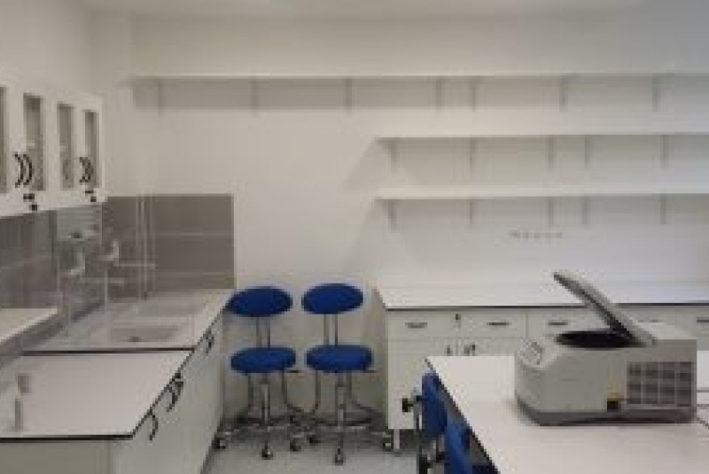 Novinky a články / Otvorenie nových laboratórií CIB - foto