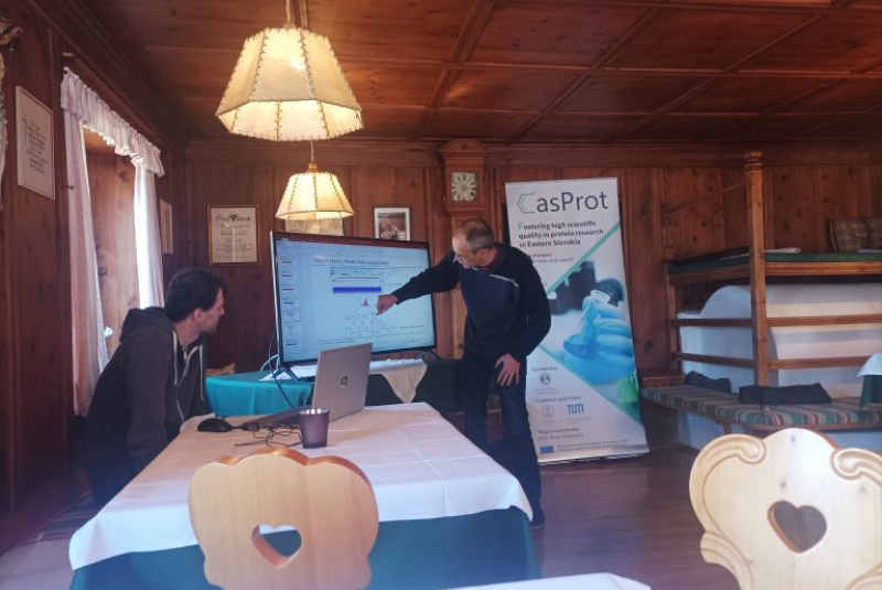 Novinky a články / Workshop On Single-Molecule Protein Folding - foto Novinky a články / Workshop On Single-Molecule Protein Folding - foto