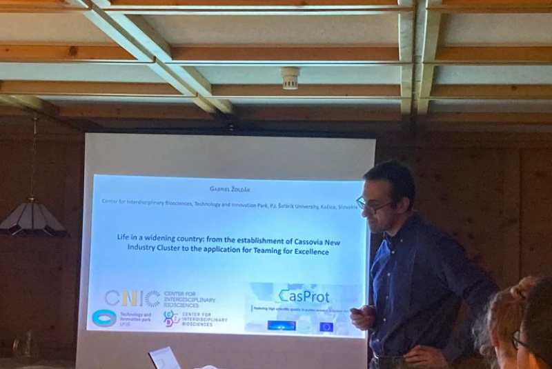 Novinky a články / Workshop On Single-Molecule Protein Folding - foto Novinky a články / Workshop On Single-Molecule Protein Folding - foto